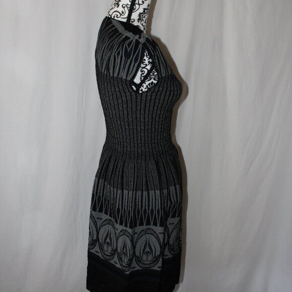 SALE Max Studio Black / Silver Geometric Design V-neck Smocked Dress S SMALL EUC - Picture 9 of 16